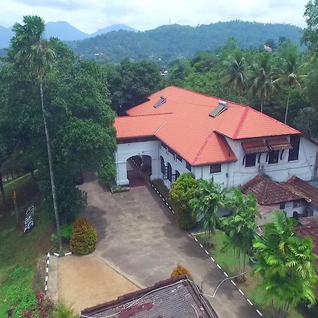 Hotel Ratnapura Rest House Exterior foto